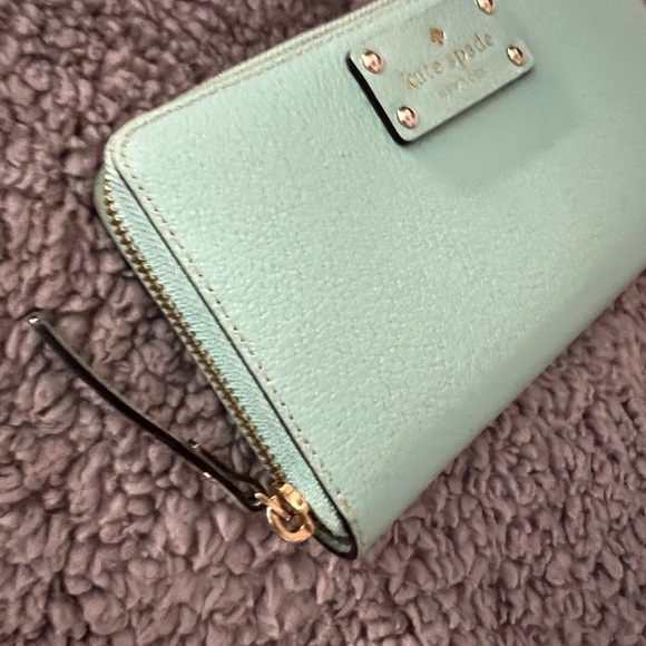 Kate Spade - Picture 8 of 8